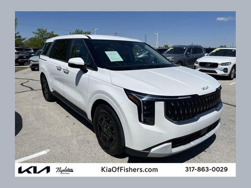 Snow White Pearl 2025 Kia Carnival LXS