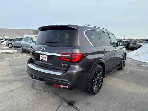 2023 INFINITI QX80 Sensory