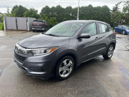 Modern Steel Metallic 2019 Honda HR-V LX