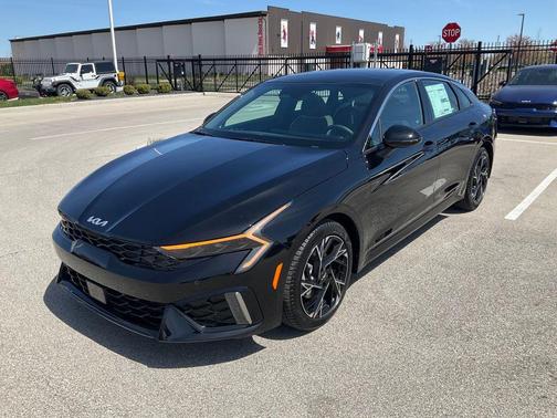 2025 Kia K5 GT-Line