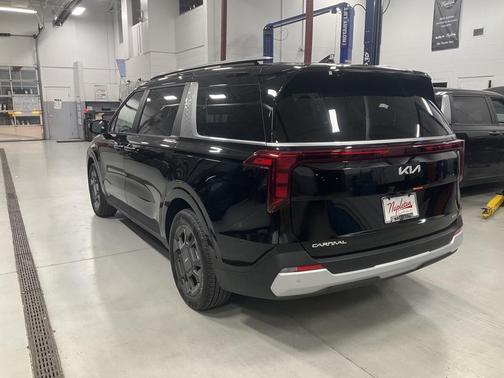 2026 Kia Carnival Hybrid EX