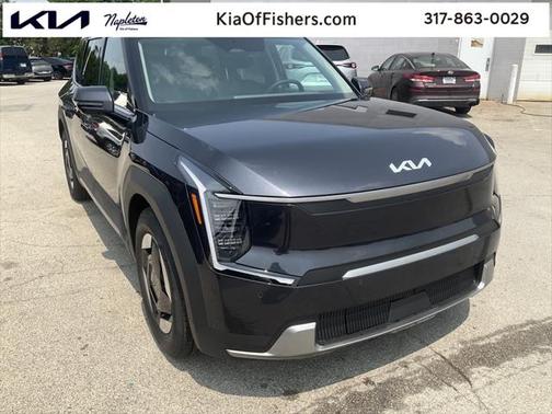 2026 Kia EV9 Light Long Range