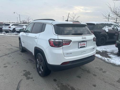 2022 Jeep Compass Latitude Lux