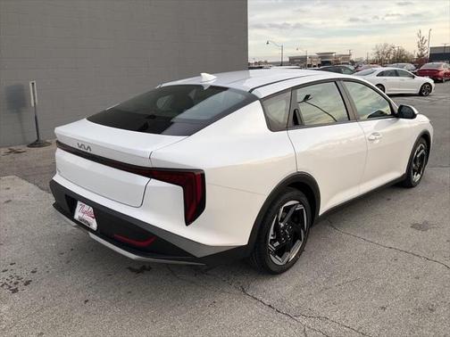 2025 Kia K4 EX