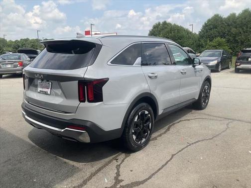 2025 Kia Sorento S