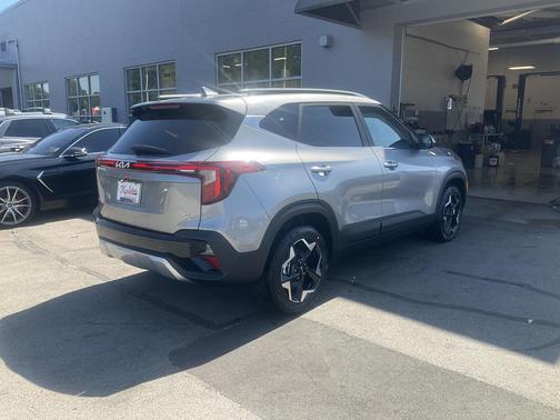 2026 Kia Seltos EX