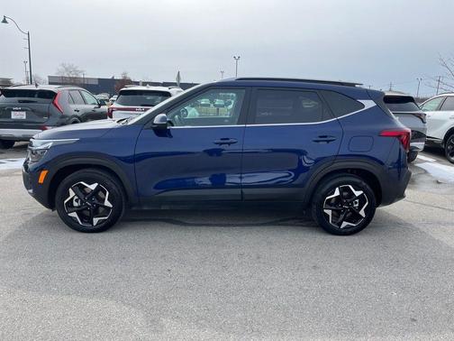 2025 Kia Seltos EX