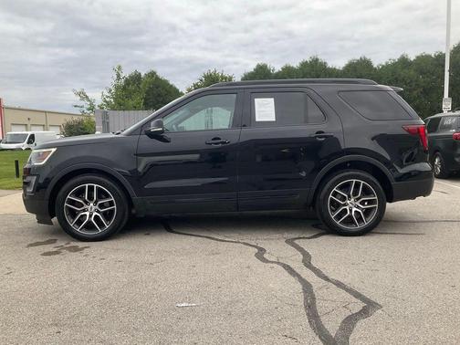 Shadow Black 2017 Ford Explorer sport