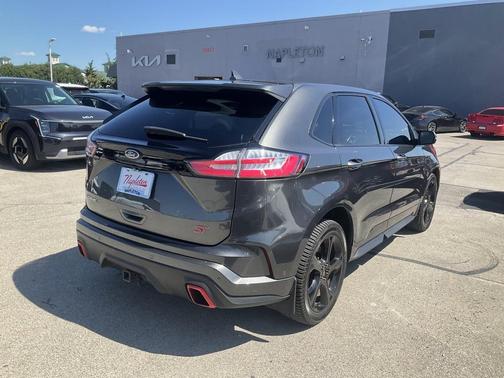 2019 Ford Edge ST