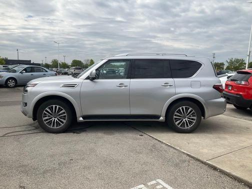 Brilliant Silver Metallic 2024 Nissan Armada SL