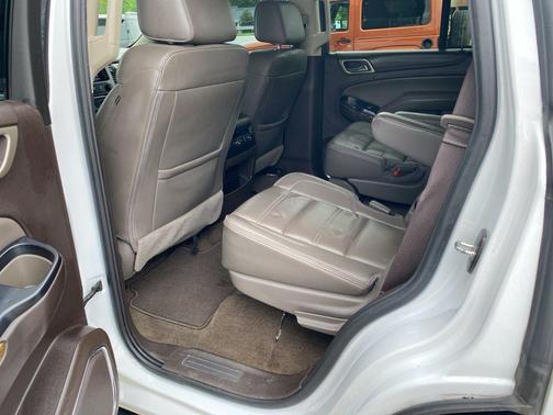 Summit White 2017 GMC Yukon Denali