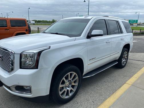 Summit White 2017 GMC Yukon Denali
