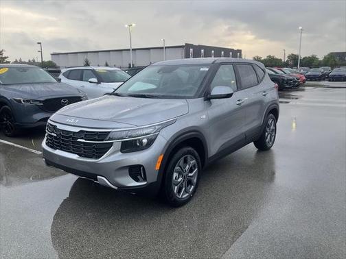 2025 Kia Seltos LX