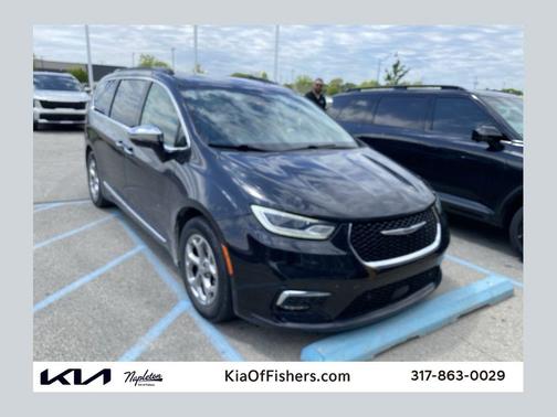 Brilliant Black Crystal Pearlcoat 2022 Chrysler Pacifica Limited