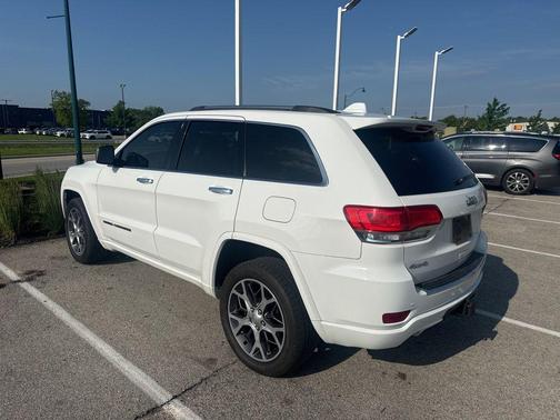 Bright White Clearcoat 2019 Jeep Grand Cherokee Overland
