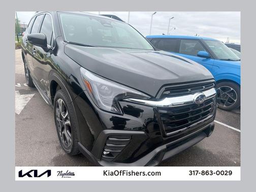 Crystal Black Silica 2024 Subaru Ascent Limited 7-Passenger