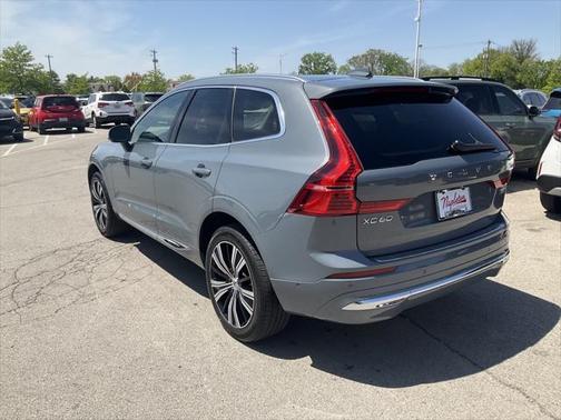 2023 Volvo XC60 B5 Plus Bright Theme