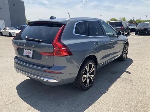 2023 Volvo XC60 B5 Plus Bright Theme