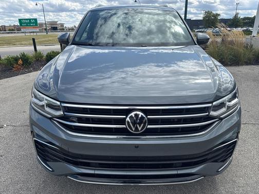 2022 Volkswagen Tiguan 2.0T SEL R-Line 4MOTION