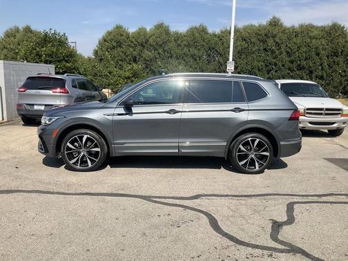 2022 Volkswagen Tiguan 2.0T SEL R-Line 4MOTION