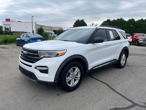 Oxford White 2020 Ford Explorer XLT
