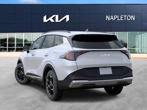 Glacial White Pearl 2026 Kia Sportage EX