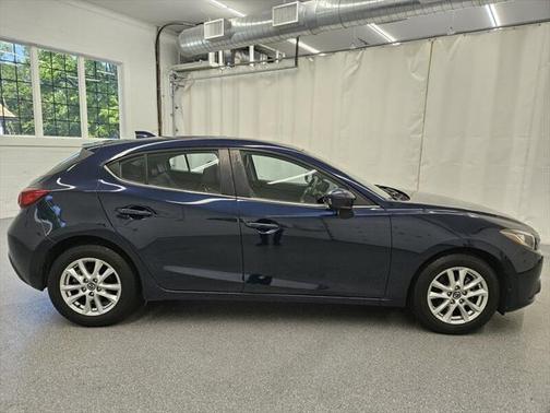 2015 Mazda Mazda3 i Grand Touring