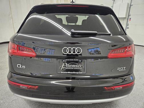 2018 Audi Q5 2.0T Premium Plus