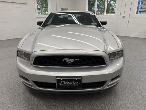 Ingot Silver Metallic 2014 Ford Mustang V6