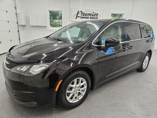2017 Chrysler Pacifica Touring