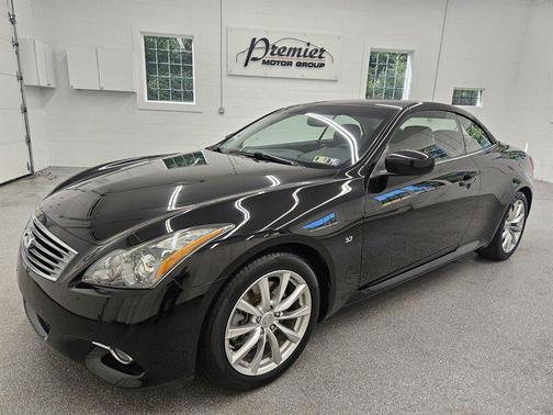 2014 INFINITI Q60 Base
