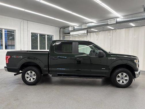 Green Gem Metallic 2016 Ford F-150 XL