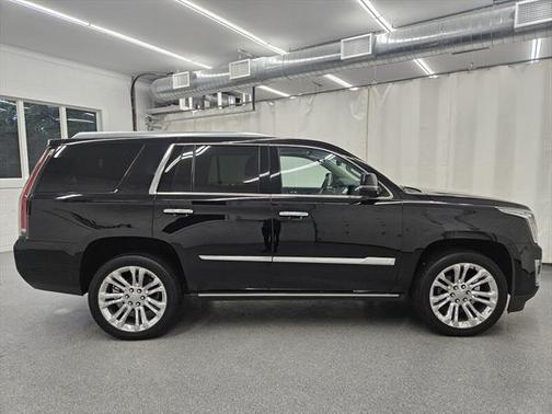 2019 Cadillac Escalade Premium Luxury