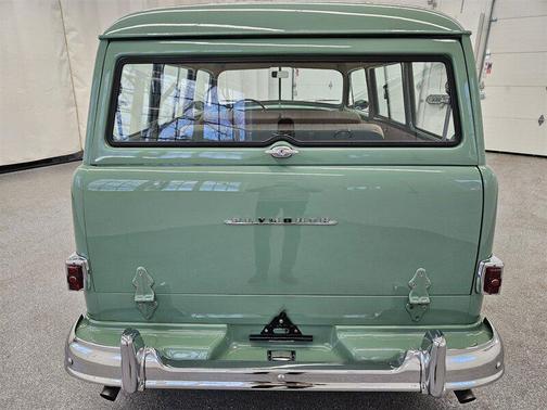 1950 Plymouth Suburban 