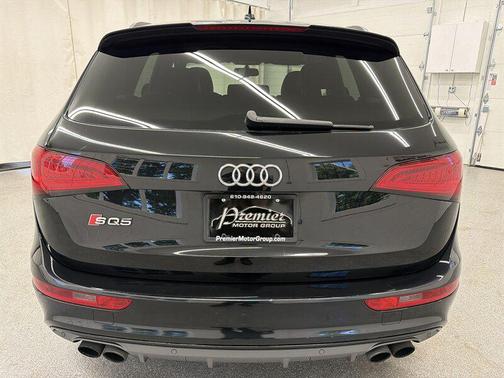 Mythos Black Metallic 2015 Audi SQ5 3.0T Prestige