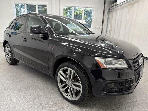 Mythos Black Metallic 2015 Audi SQ5 3.0T Prestige