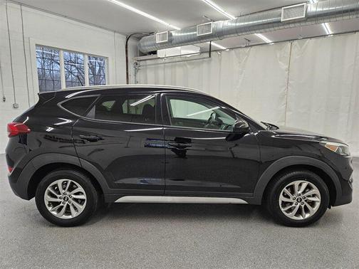 2017 Hyundai TUCSON SE Plus