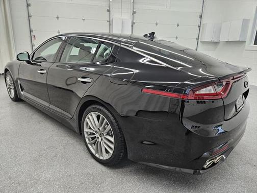 2018 Kia Stinger Base