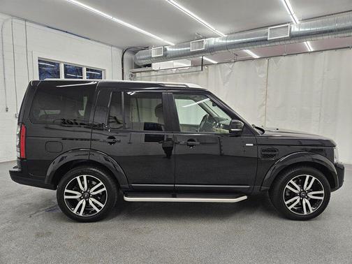 2016 Land Rover LR4 Base