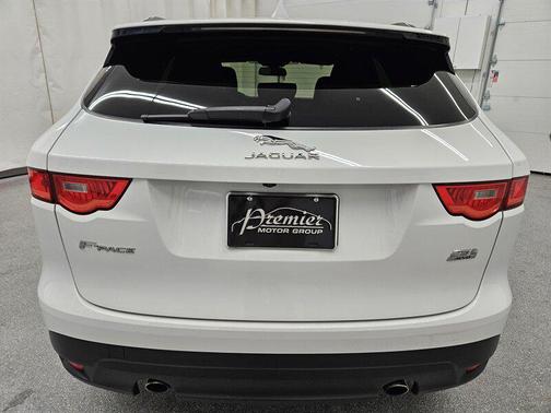 2018 Jaguar F-PACE 25t Premium