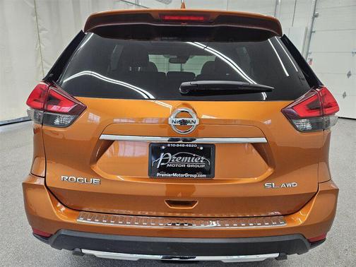 2017 Nissan Rogue SV