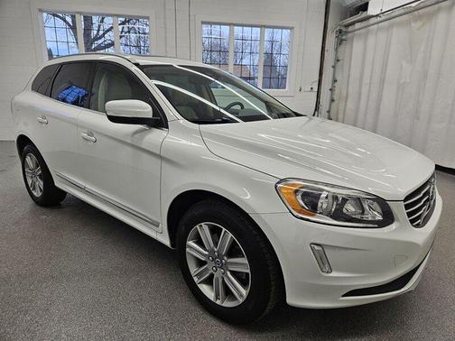 2017 Volvo XC60 T5 Inscription