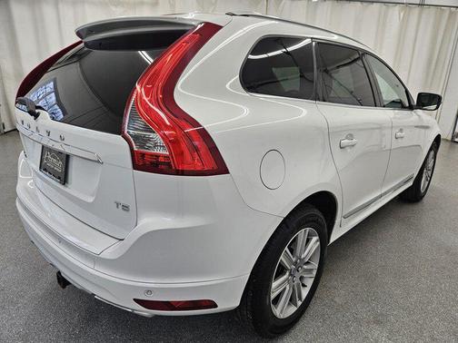 2017 Volvo XC60 T5 Inscription