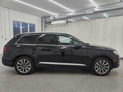 2019 Audi Q7 45 Premium Plus