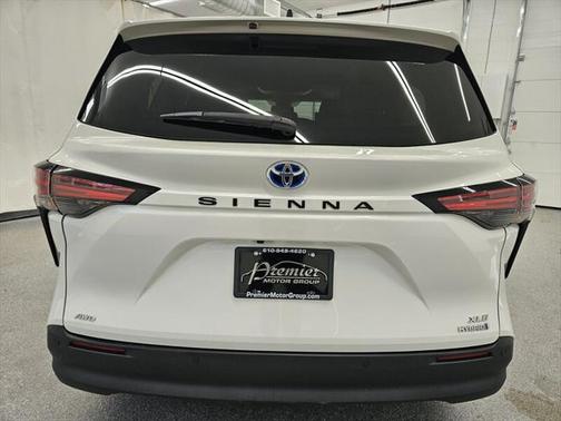2021 Toyota Sienna XLE 7 Passenger