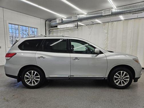 2014 Nissan Pathfinder SL