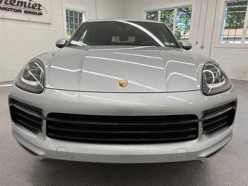 Dolomite Silver Metallic 2020 Porsche Cayenne Cayenne