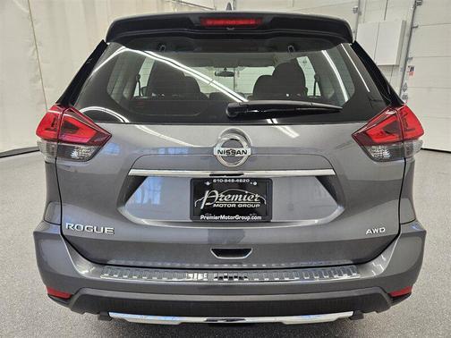 2018 Nissan Rogue S