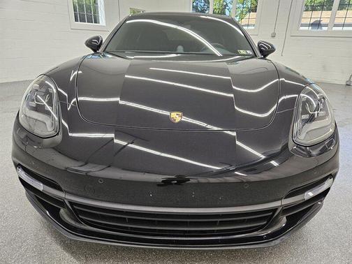 2018 Porsche Panamera 4S