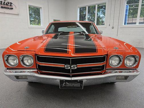 Orange 1970 Chevrolet Chevelle SS